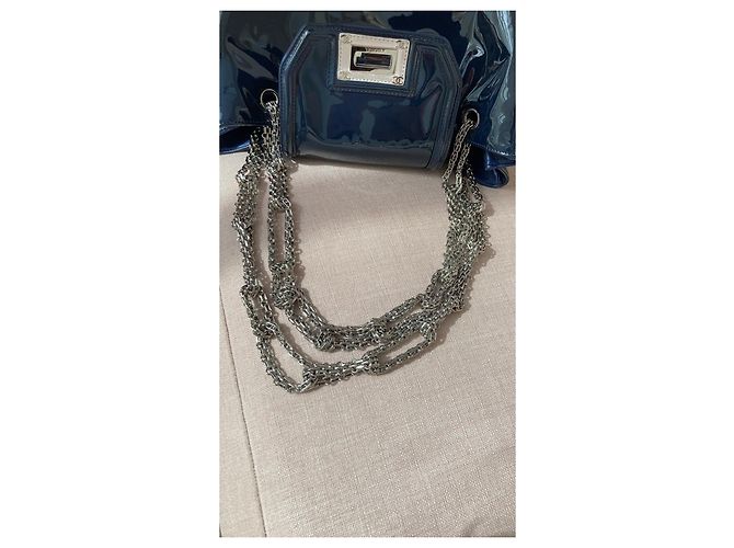 Borsa da viaggio Chanel blu in vernice - vista 9