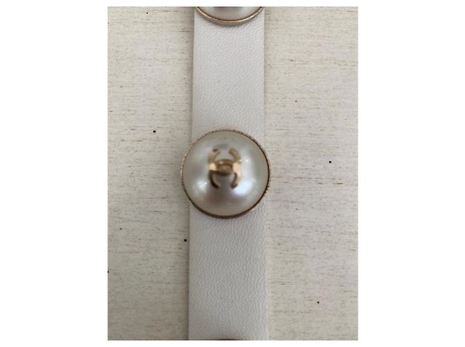 Pulsera Chanel de cuero Eggshell Blanco roto - vista 5