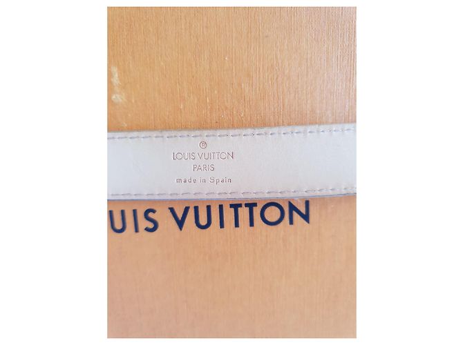 Louis Vuitton Gürtel Gold Leder 80 cm Golden - Ansicht 4