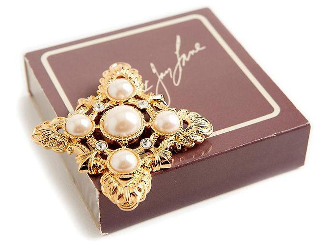Kenneth Jay Lane Spilla con scudo maltese D'oro - vista 2