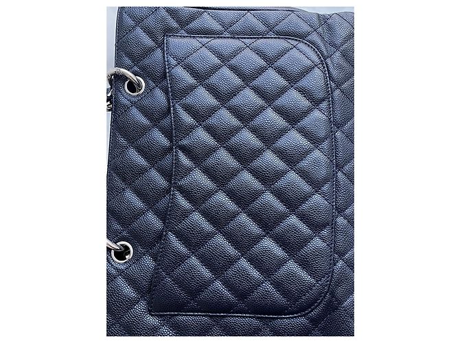 Chanel Borsa shopping classica GST Grand Blu navy - vista 15