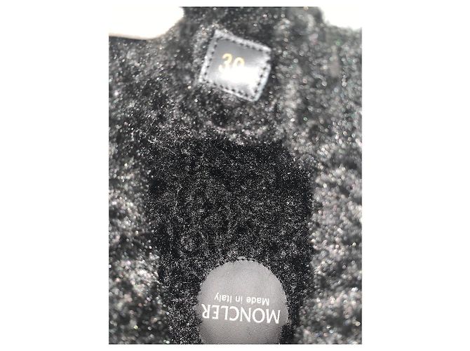 Baskets Moncler en daim noir - vue 4