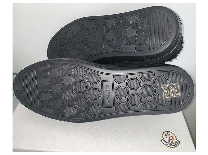 Baskets Moncler en daim noir - vue 6