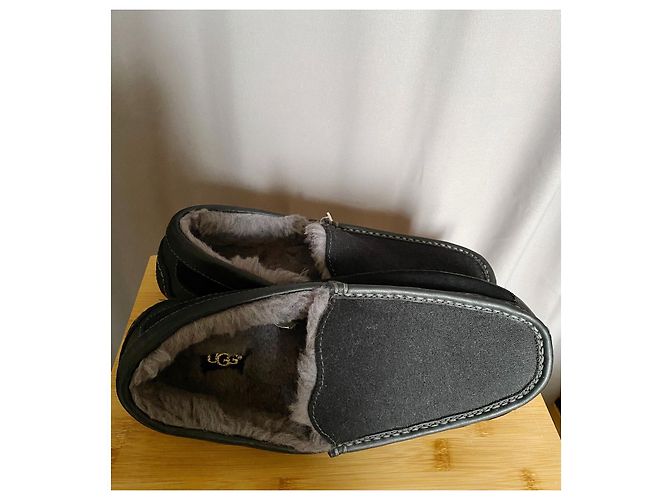 Nuovo Ascot UGG Mocassini foderati in pura pelliccia Nero - vista 2