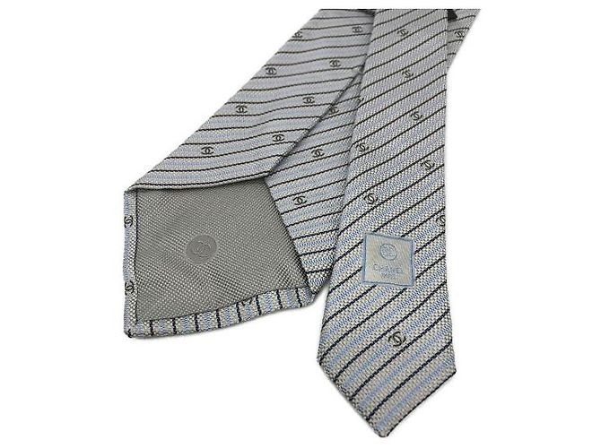 ***Cravatta CHANEL con marchio cocco Argento Blu - vista 2