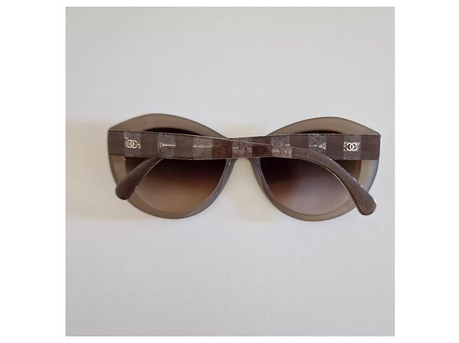 Chanel Sonnenbrille Beige Platin - Ansicht 2