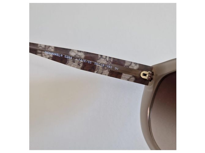 Chanel Sonnenbrille Beige Platin - Ansicht 3