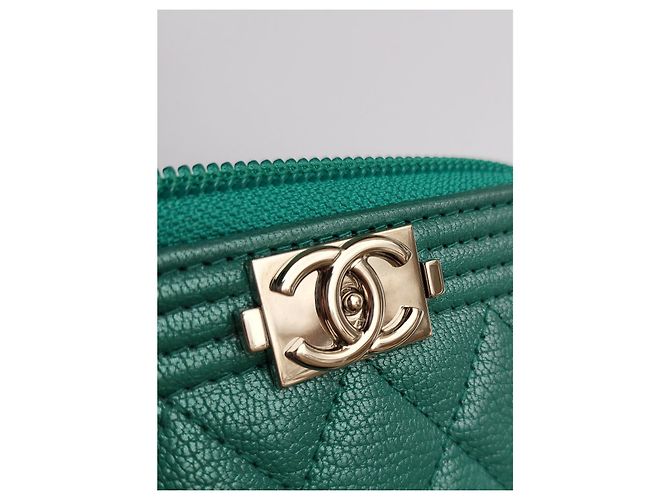 Monedero Chanel Boy Verde - vista 6