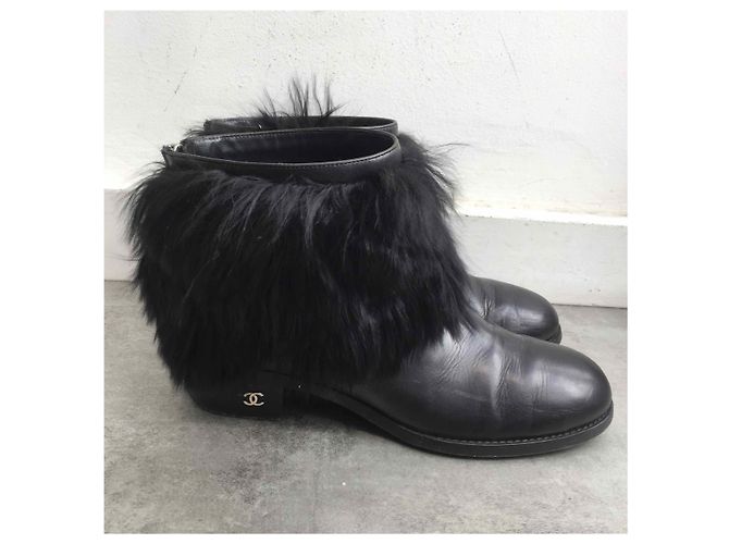 Botines CHANEL T.EU 37.5 Cuero Negro - vista 2