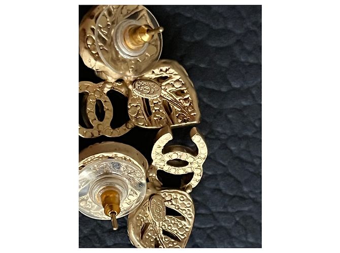 Pendientes Chanel Oro Gold hardware - vista 4