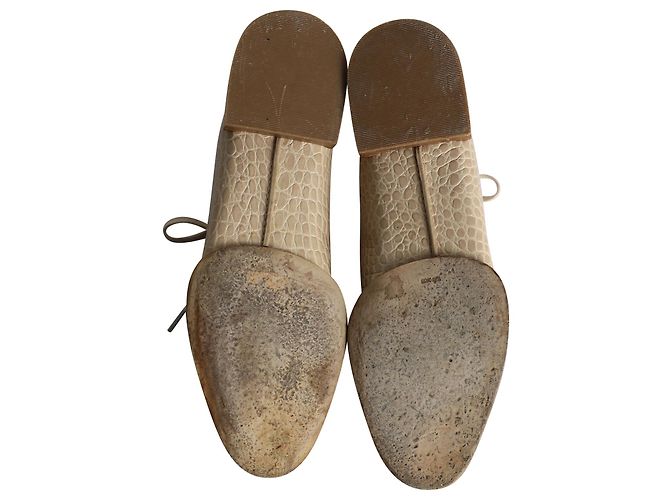 Alexander Wang Ingrid Oxfords mit Krokodilprägung aus beigem Kalbsleder - Ansicht 6