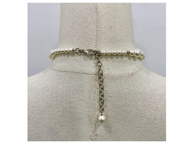Chanel CC C23Una scatola per collana a lunga conservazione con perle e logo in cristallo stellato Bianco - vista 12