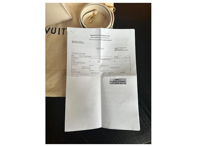 Louis Vuitton On My Side PM Python Tasche Weiß - Ansicht 10