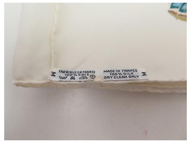 Hermès HERMES COUVEE D'HERMES SCHAL CATY LATHAM SQUARE 90 ECRU-SEIDENSCHAL AUS SEIDE Roh - Ansicht 10