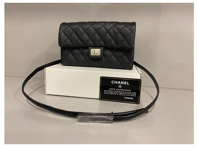 Mademoiselle Chanel Borsa a marsupio 2.55 Nero - vista 2