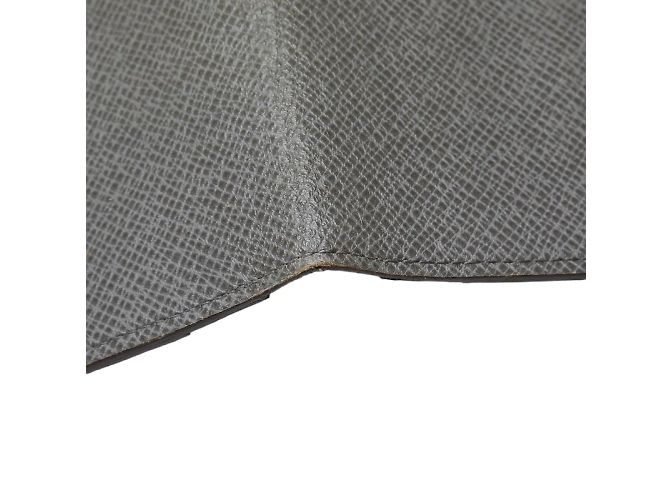 Louis Vuitton Taiga Brazza M32644 Gris - vista 6