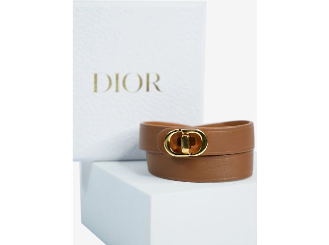 Dior marrone 30 Bracciale in pelle di vitello foderata Montaigne e metallo con finitura dorata - vista 3