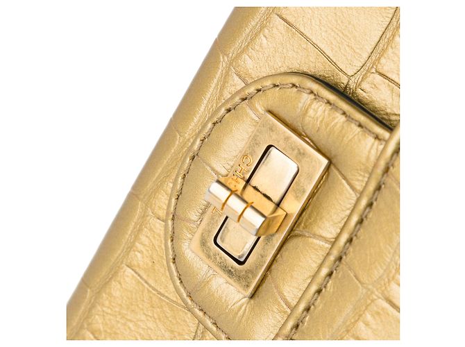Pelle di agnello goffrata coccodrillo nera media Chanel 2.55 Borsa con patta foderata ristampa Nero D'oro - vista 12