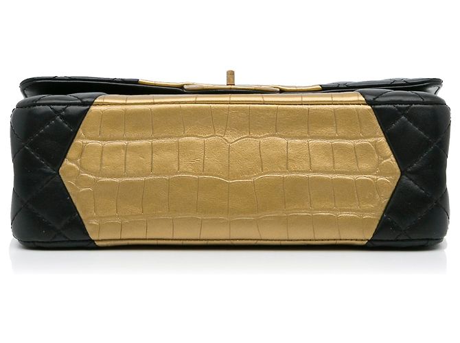Pelle di agnello goffrata coccodrillo nera media Chanel 2.55 Borsa con patta foderata ristampa Nero D'oro - vista 5