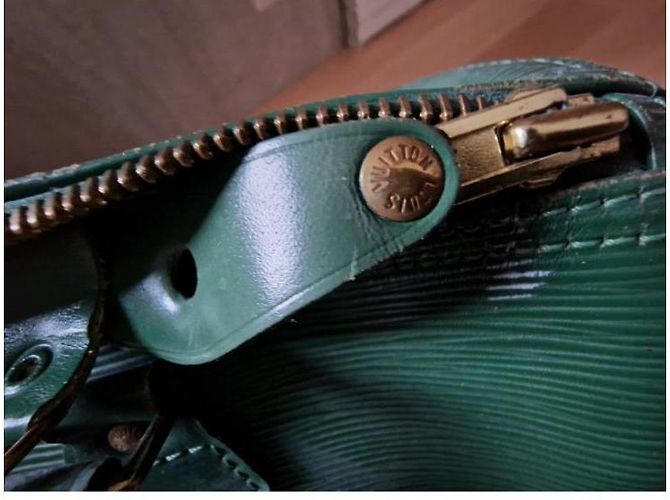 Borsa a mano Louis Vuitton Speedy 35 in pelle verde scuro - vista 2