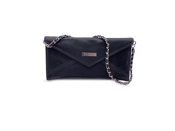 Borsa Chanel Pochette Mademoiselle_model Nero - vista 3