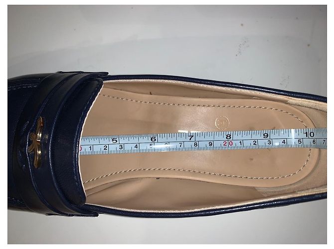 Mocassini Chanel in pelle blu navy - vista 5