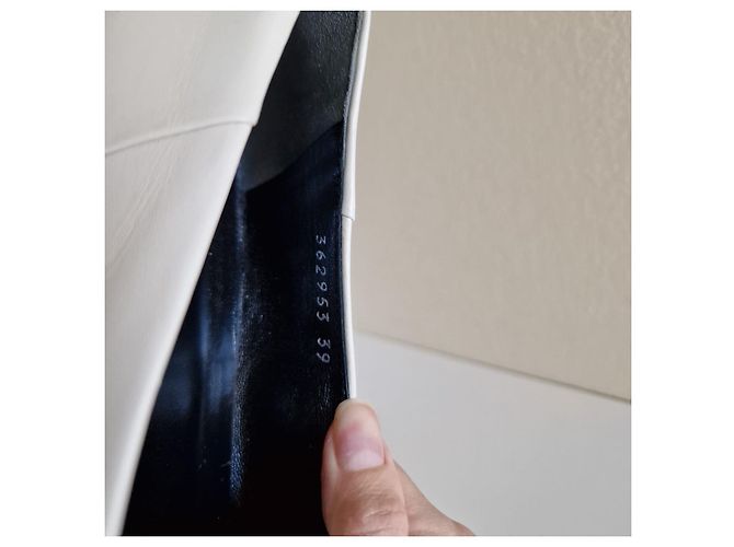 Mocassini Gucci in pelle color crema Crudo - vista 5