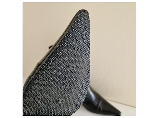 Stivaletti Chanel in pelle nera Nero - vista 3