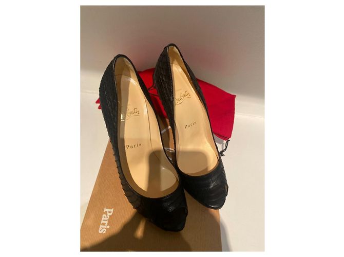Christian Louboutin Lady Claude Pumps aus Pythonleder Schwarz - Ansicht 3