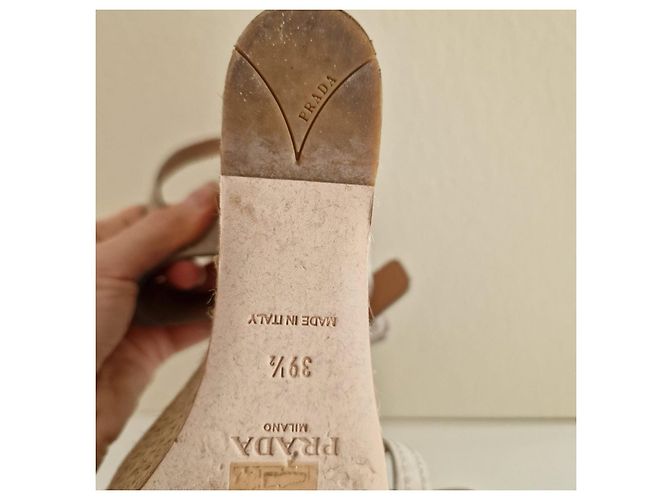 Sandali Prada in scamosciato beige - vista 2