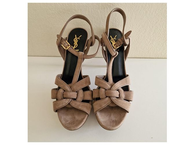 Sandali Yves Saint Laurent in scamosciato beige - vista 2