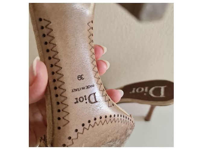 Dior Pantoletten aus Wildleder beige - Ansicht 3