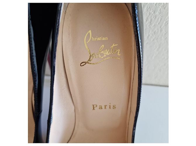 Décolleté Christian Louboutin in vernice nera - vista 3