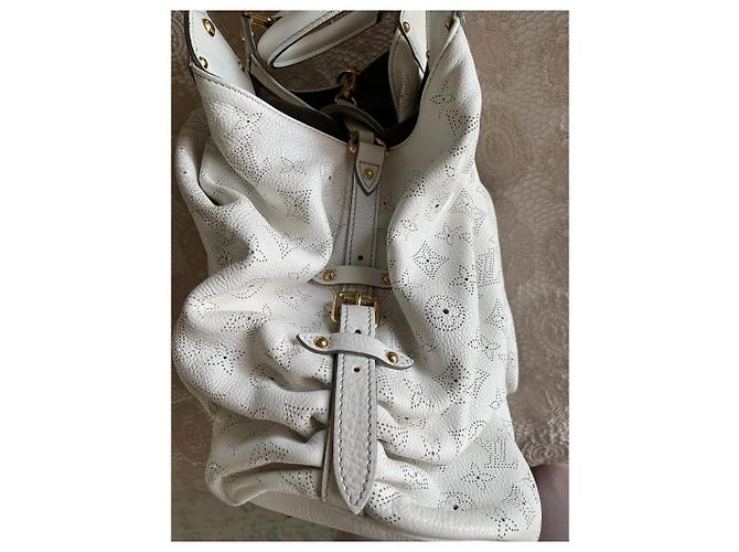 Borsa Louis Vuitton in pelle color crema Crudo - vista 4