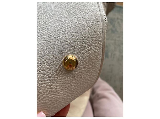Borsa Louis Vuitton in pelle color crema Crudo - vista 5