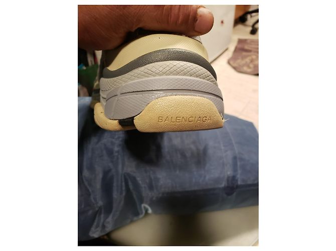 Balenciaga Triple S Sneaker Grau Leder - Ansicht 3