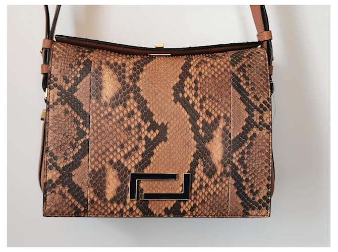 Bolsa Lancel Pia MM em couro python e couro marrom camelo Impressão em python Castanho claro Gold hardware - vista 17