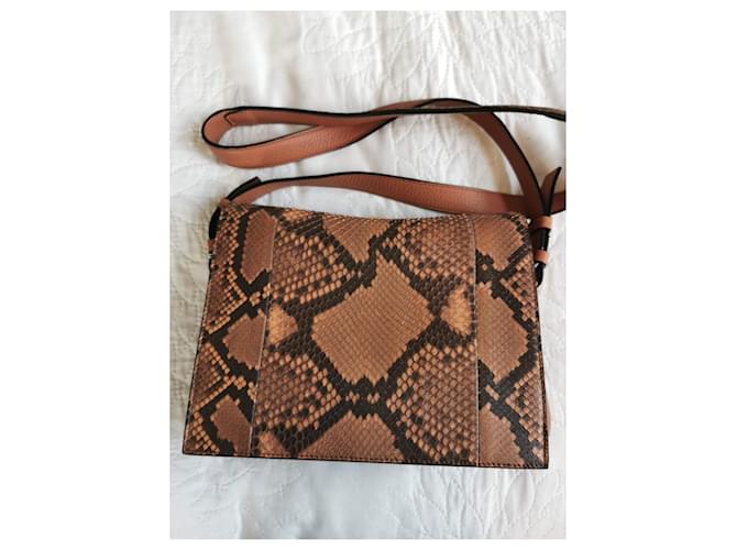 Bolsa Lancel Pia MM em couro python e couro marrom camelo Impressão em python Castanho claro Gold hardware - vista 4
