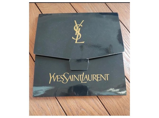 Lenço de seda Yves Saint Laurent Multicor 84x84 - vista 3