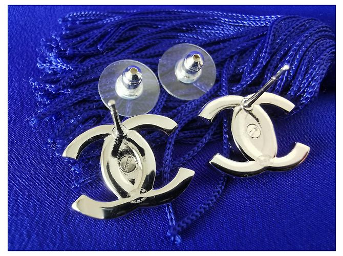 Pendientes icónicos con cierre giratorio de CHANEL Plata - vista 10