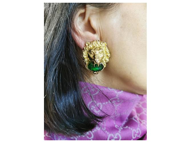 GUCCI Orecchini a clip con testa di leone e cabochon verde D'oro - vista 8