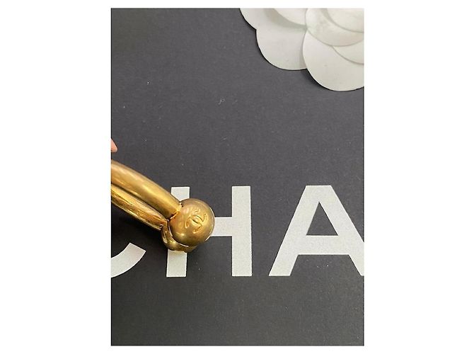 charm gioiello da borsa Chanel in metallo dorato D'oro - vista 4