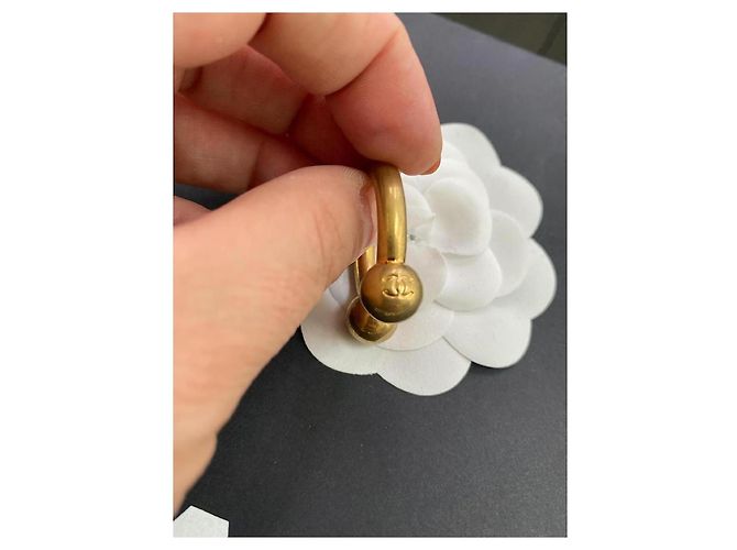 charm gioiello da borsa Chanel in metallo dorato D'oro - vista 7