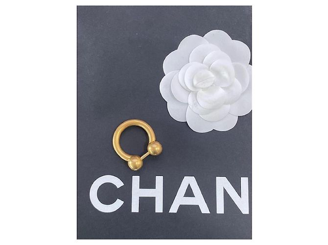 charm gioiello da borsa Chanel in metallo dorato D'oro - vista 9