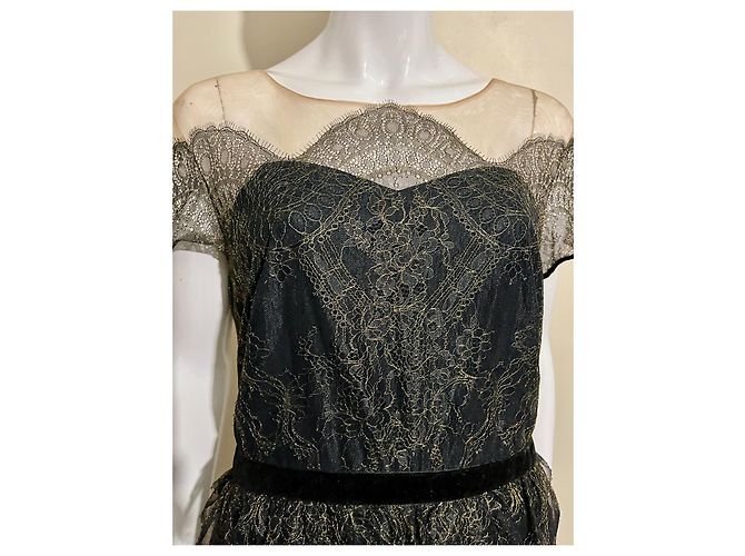 Marchesa Abito in pizzo nero e dorato con collo illusione D'oro - vista 5