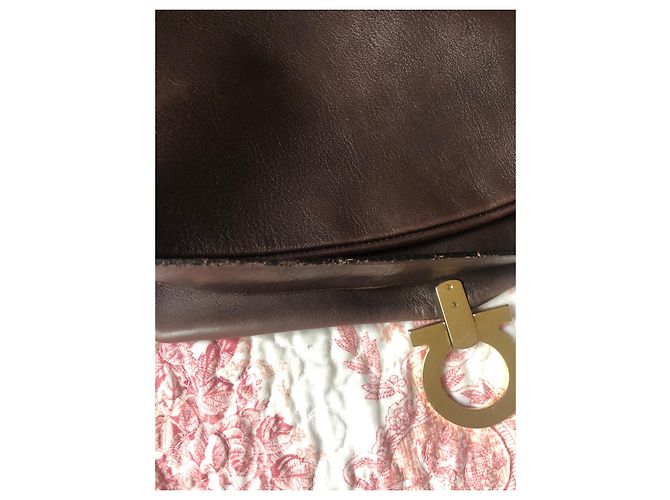 Sac à main Salvatore Ferragamo en cuir marron foncé - vue 10