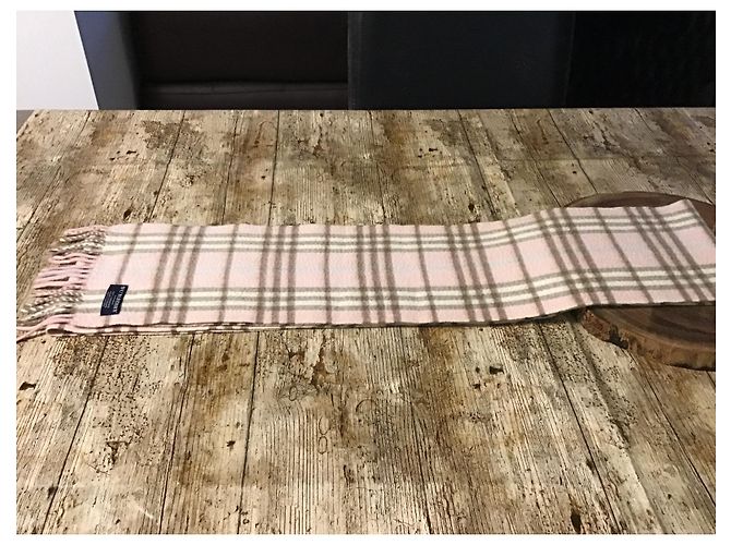 Burberry lenço - vista 3