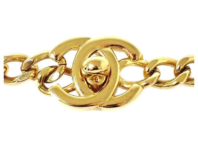 Timeless Logo Chanel CC D'oro - vista 4