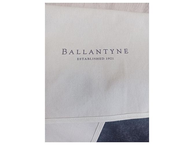 Ballantynes Strickjacke aus Kaschmir mit Perlmuttknöpfen Anthrazitgrau - Ansicht 10