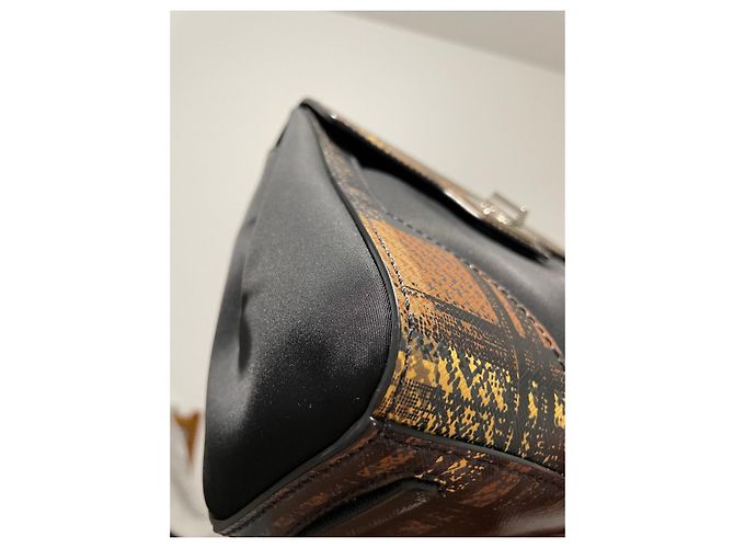 Borsa Prada in tessuto Saffiano nero - vista 13